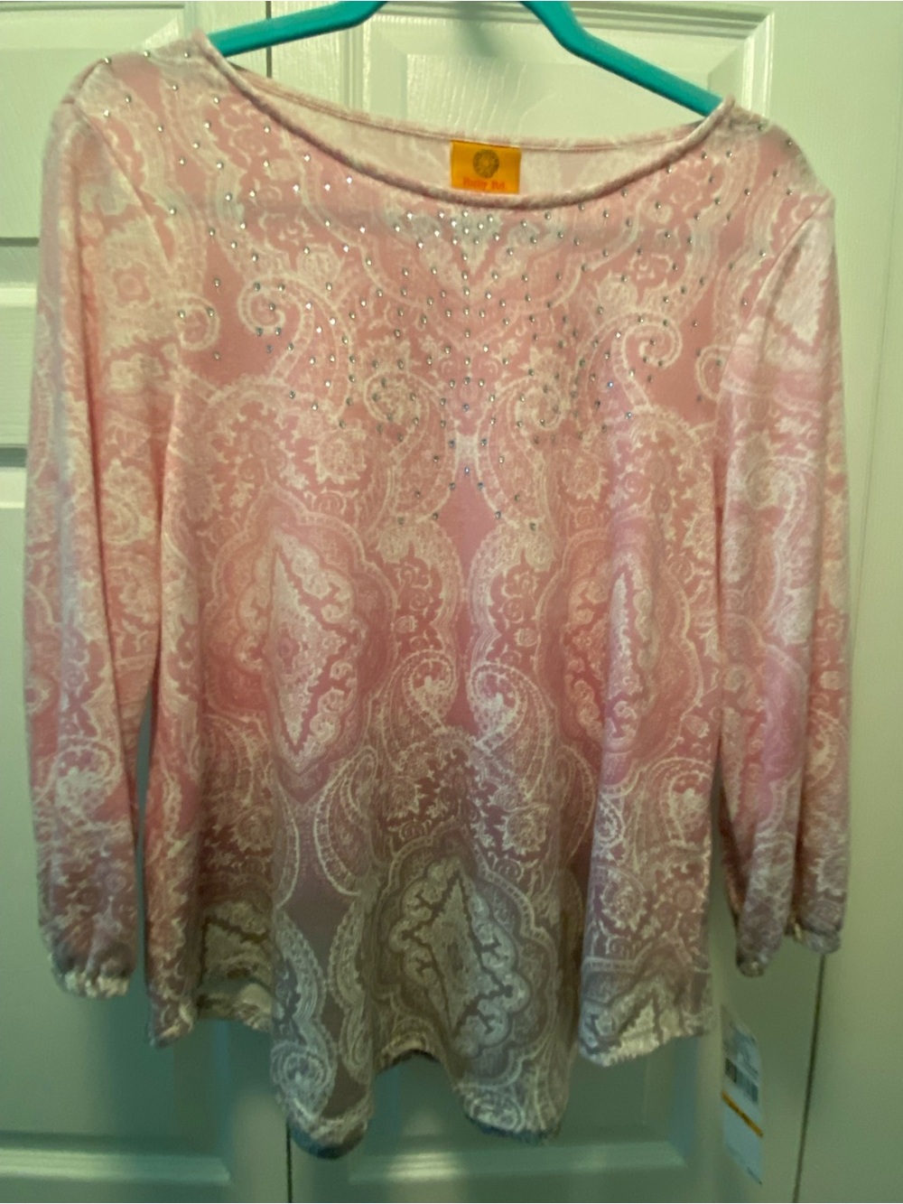 Ruby Rd. Pink, White, Gray Ombre Medallion Paisley w/ embellishments Top Petit S